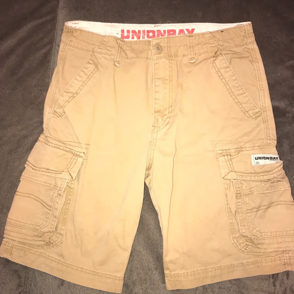 NWOT NEVER WORN Cargo Shorts